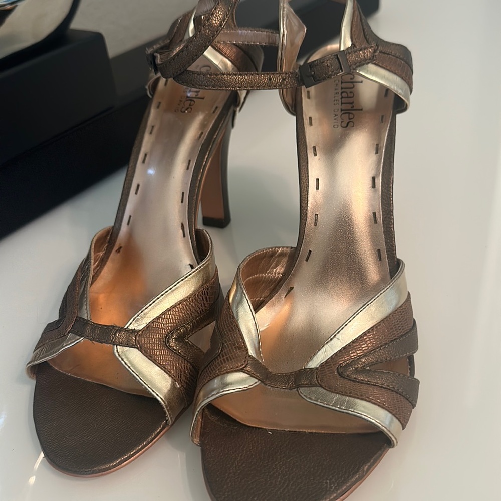 Charles by Charles David tan/bronze/brown/gold heels!